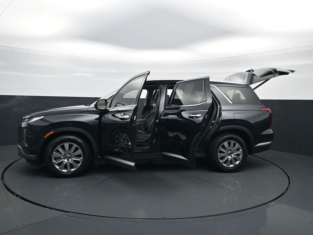 Used 2024 Moonlight Cloud Hyundai SEL 7P image 45