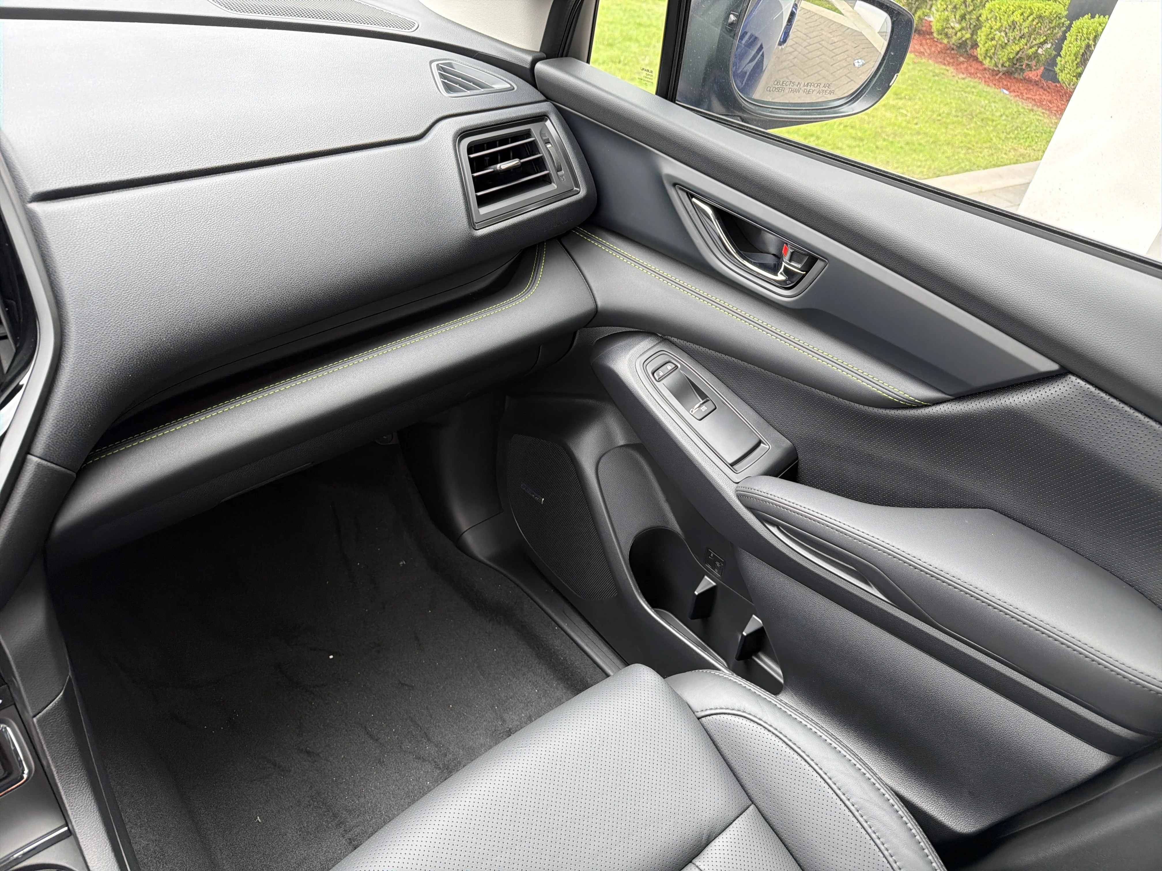 New 2026 SAPPHIRE BLUE PEARL Subaru Onyx Edition Touring 7-Passenger image 17