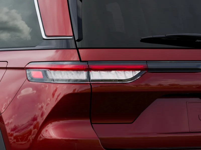 New 2026 Velvet Red Pearl-Coat Exterior Paint Jeep Limited image 39