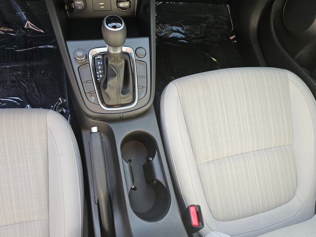 2023 Hyundai Kona SEL - Photo 28