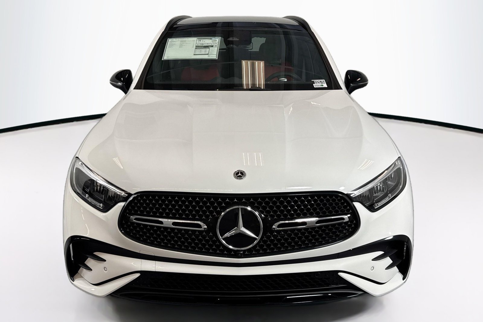 New 2026 Polar White Mercedes-Benz GLC 300 image 2