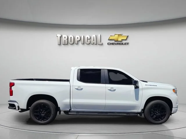 New 2026 Summit White Chevrolet RST image 6