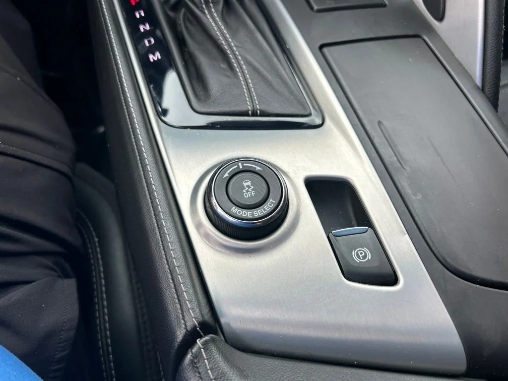 Used 2019 Red Chevrolet Grand Sport image 36