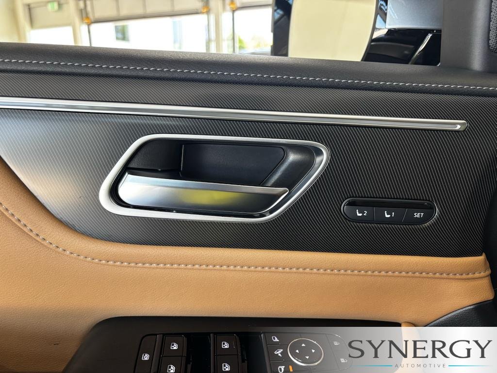 New 2027 DYNAMIC METAL INFINITI Luxe 2WD image 15