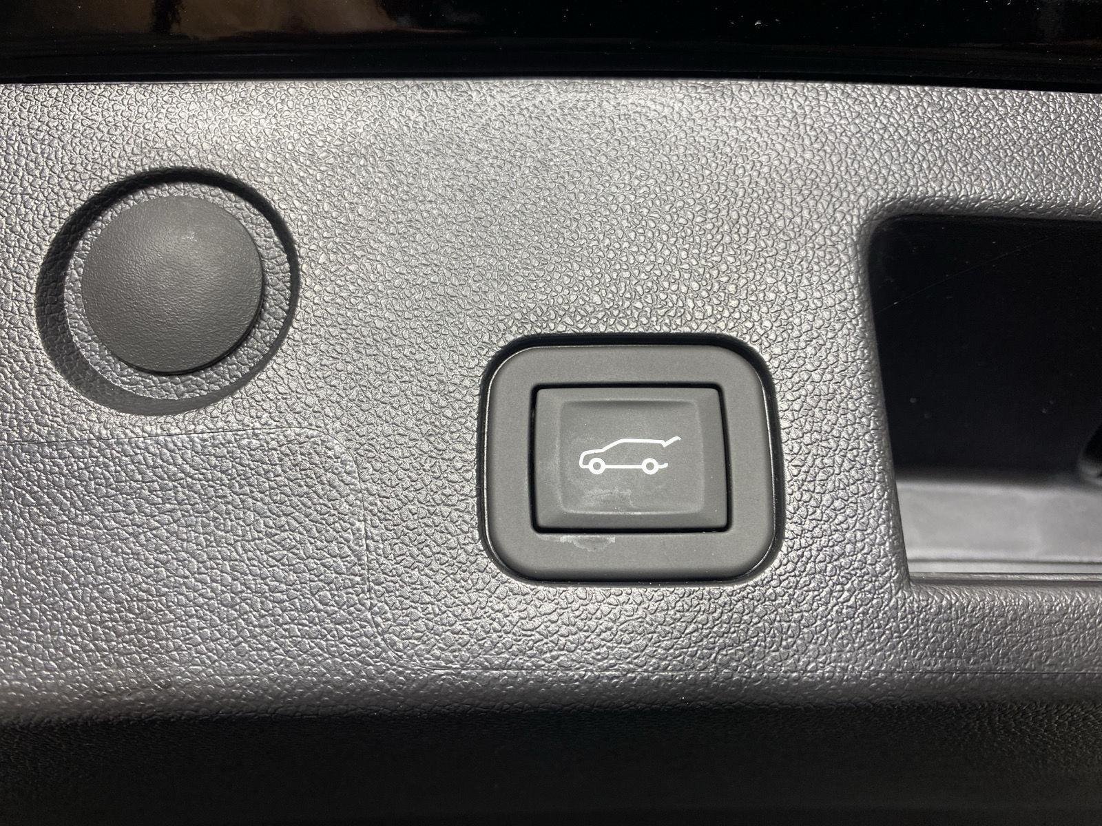 Used 2026 Black Metallic Chevrolet LT image 26