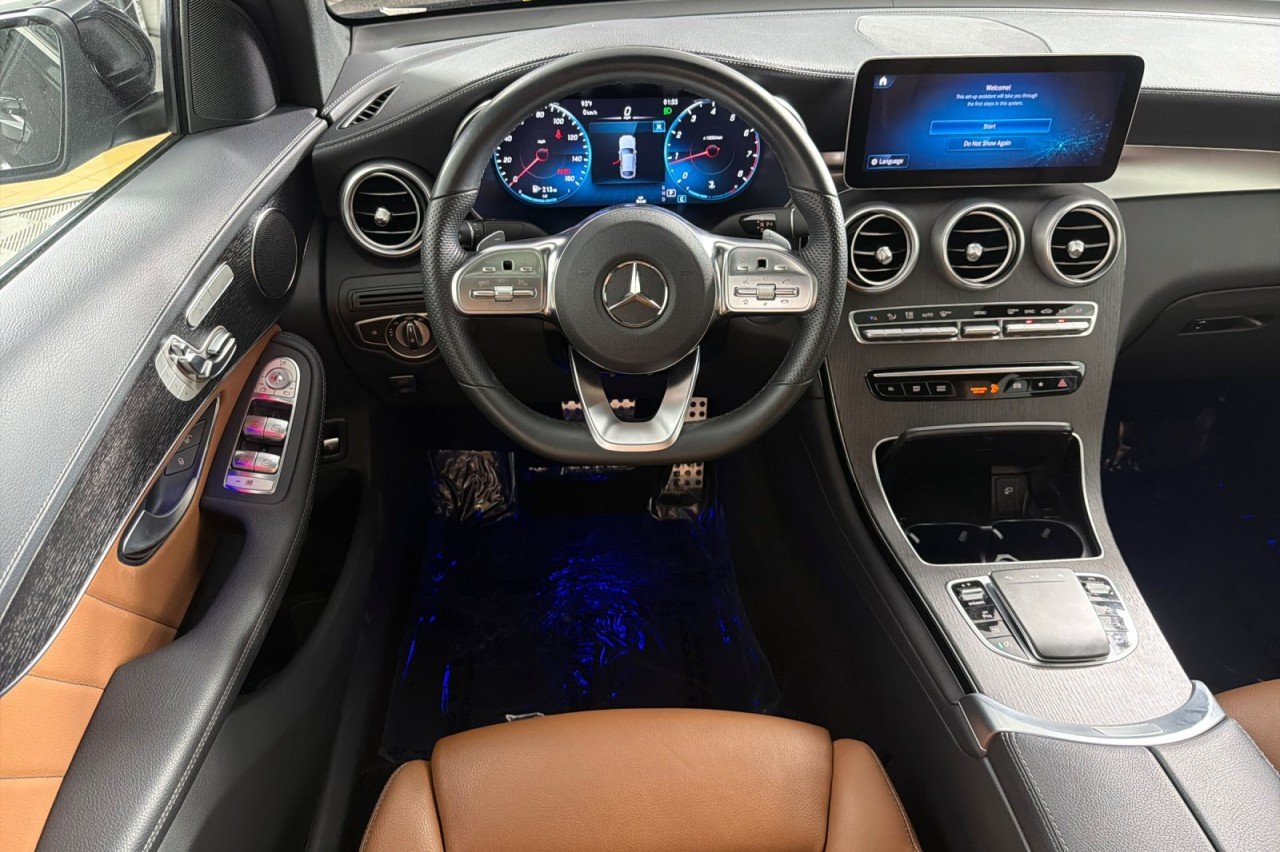 Certified Used 2023 Obsidian Black Metallic Mercedes-Benz GLC 300 image 13