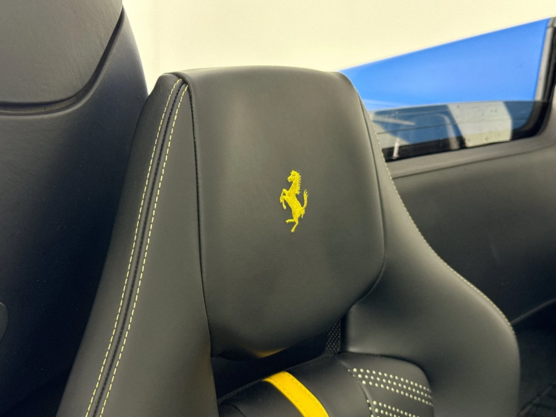 Certified Used 2017 Extra Sample Ferrari Base image 23