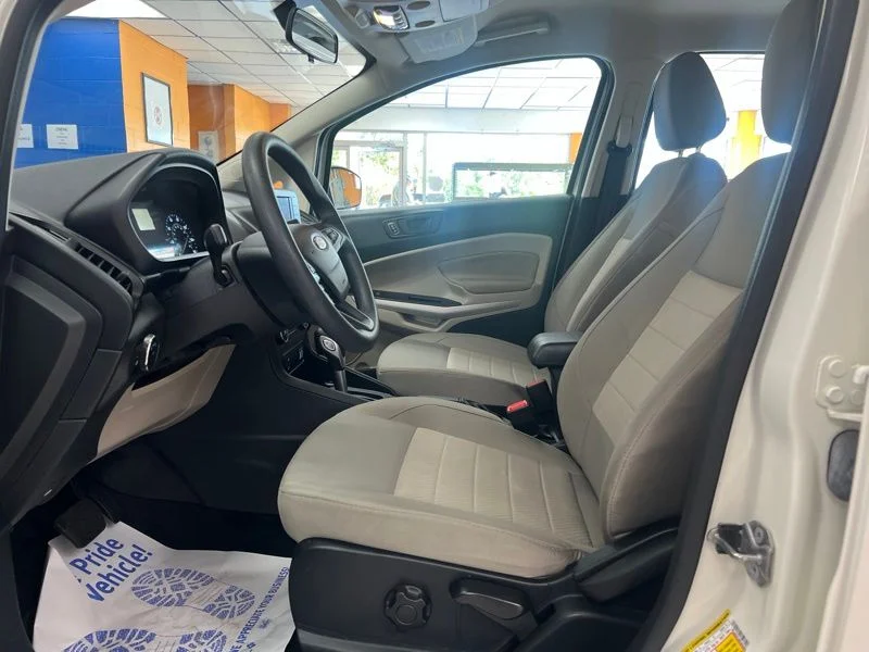 Used 2022 White Ford S image 17