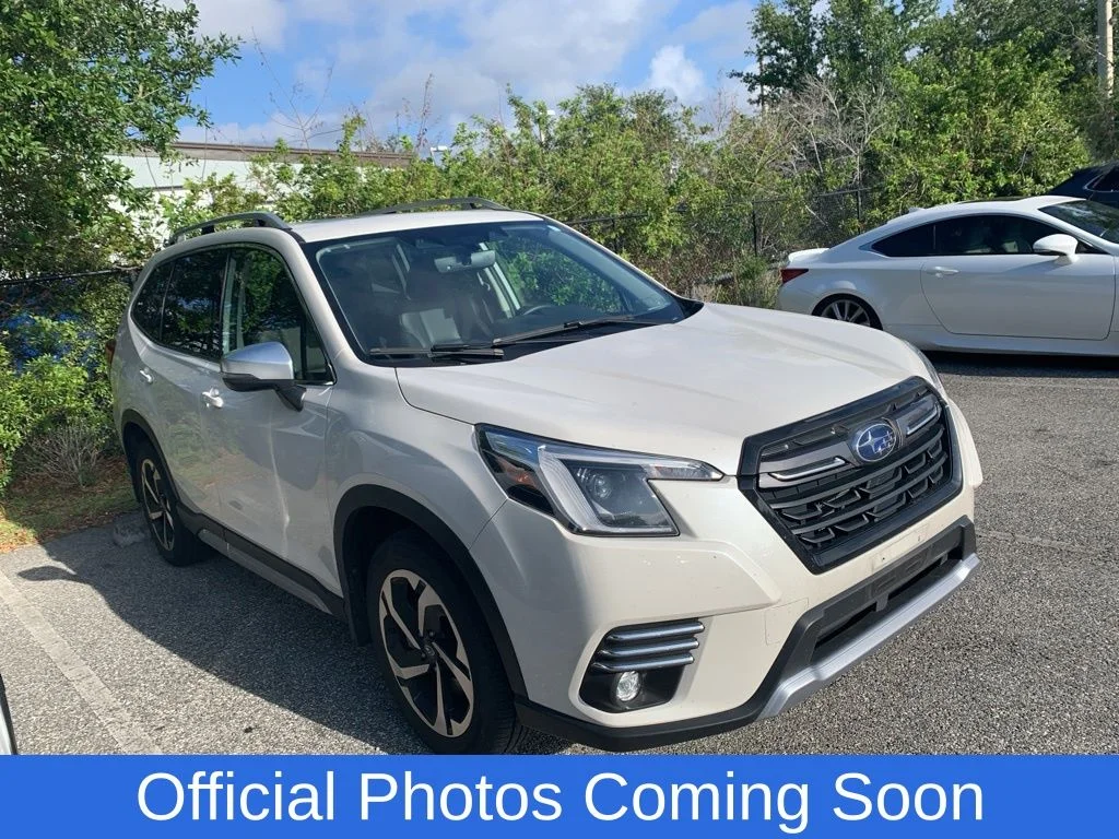 2023 Subaru Forester Touring's photo