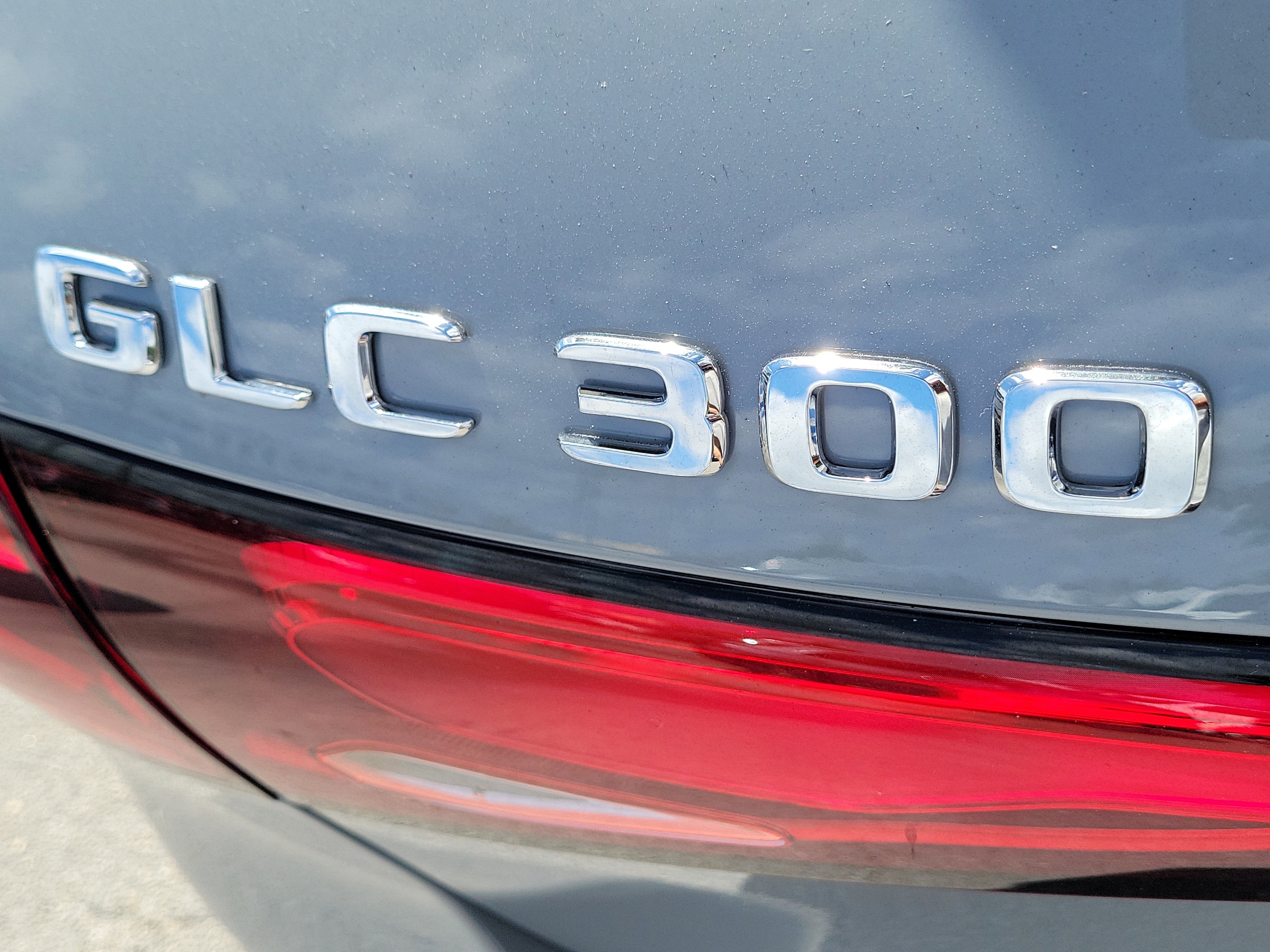 New 2026 MANUFAKTUR Alpine Grey Mercedes-Benz GLC 300 image 7