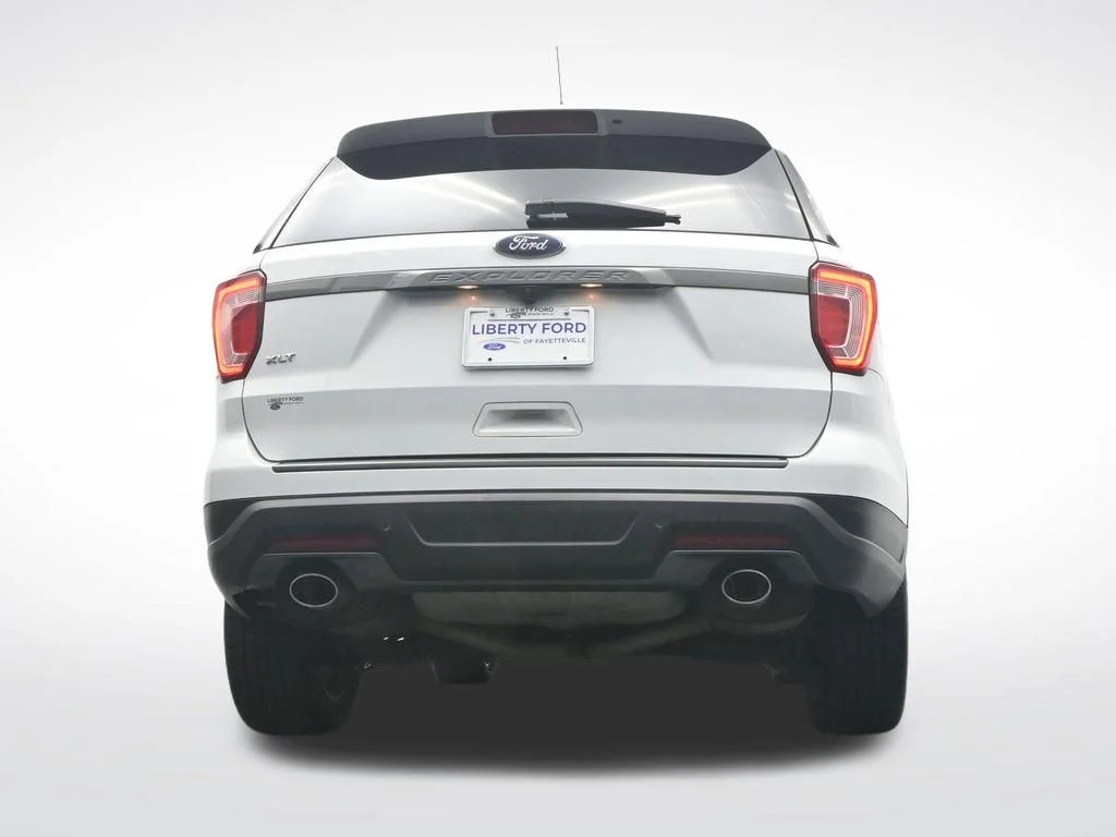 Used 2018 White Ford XLT image 38