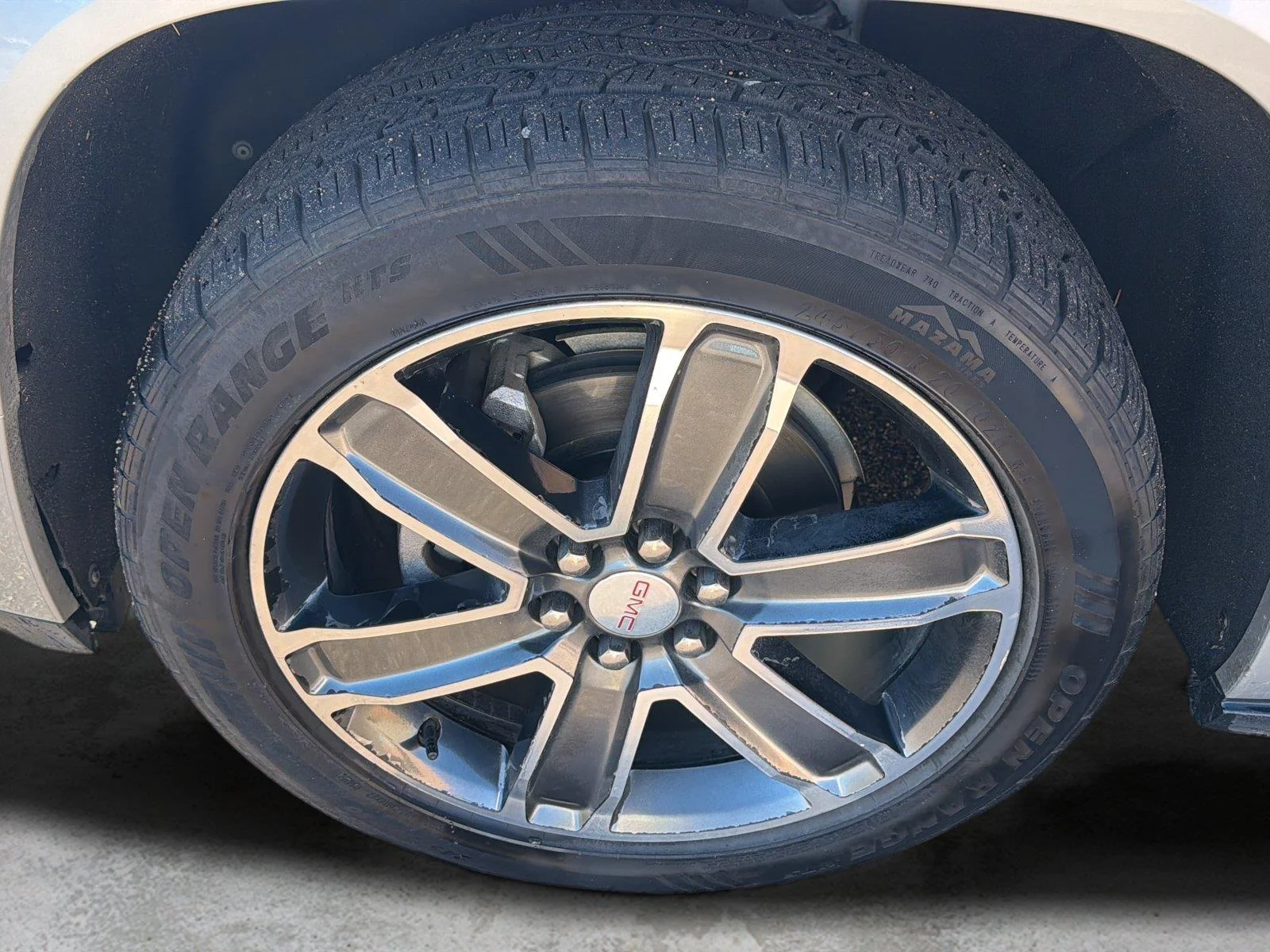 Used 2017  GMC Denali image 12
