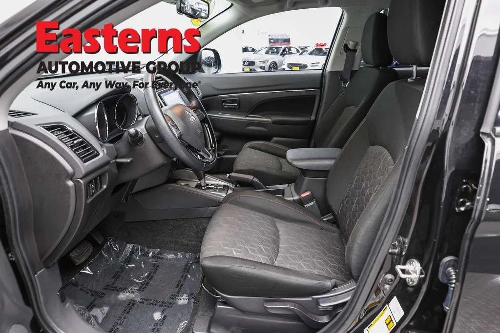 Used 2025 Black Mitsubishi 2.0 LE image 14