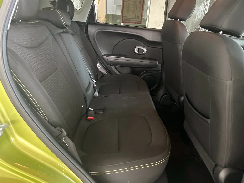 Used 2014 Green Kia Plus image 23