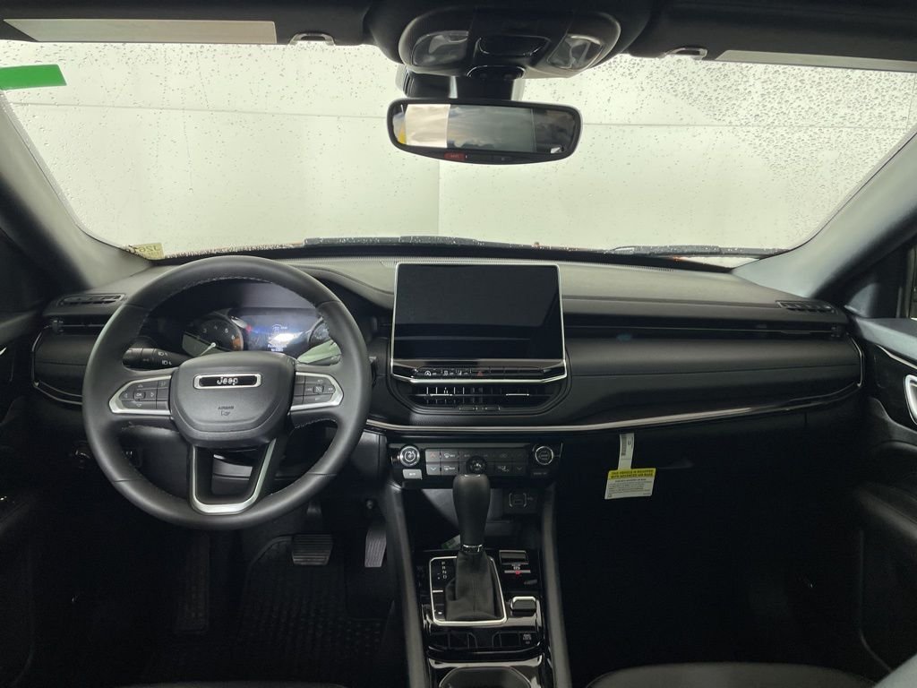 New 2026 Joose (DISC) Jeep Latitude image 34