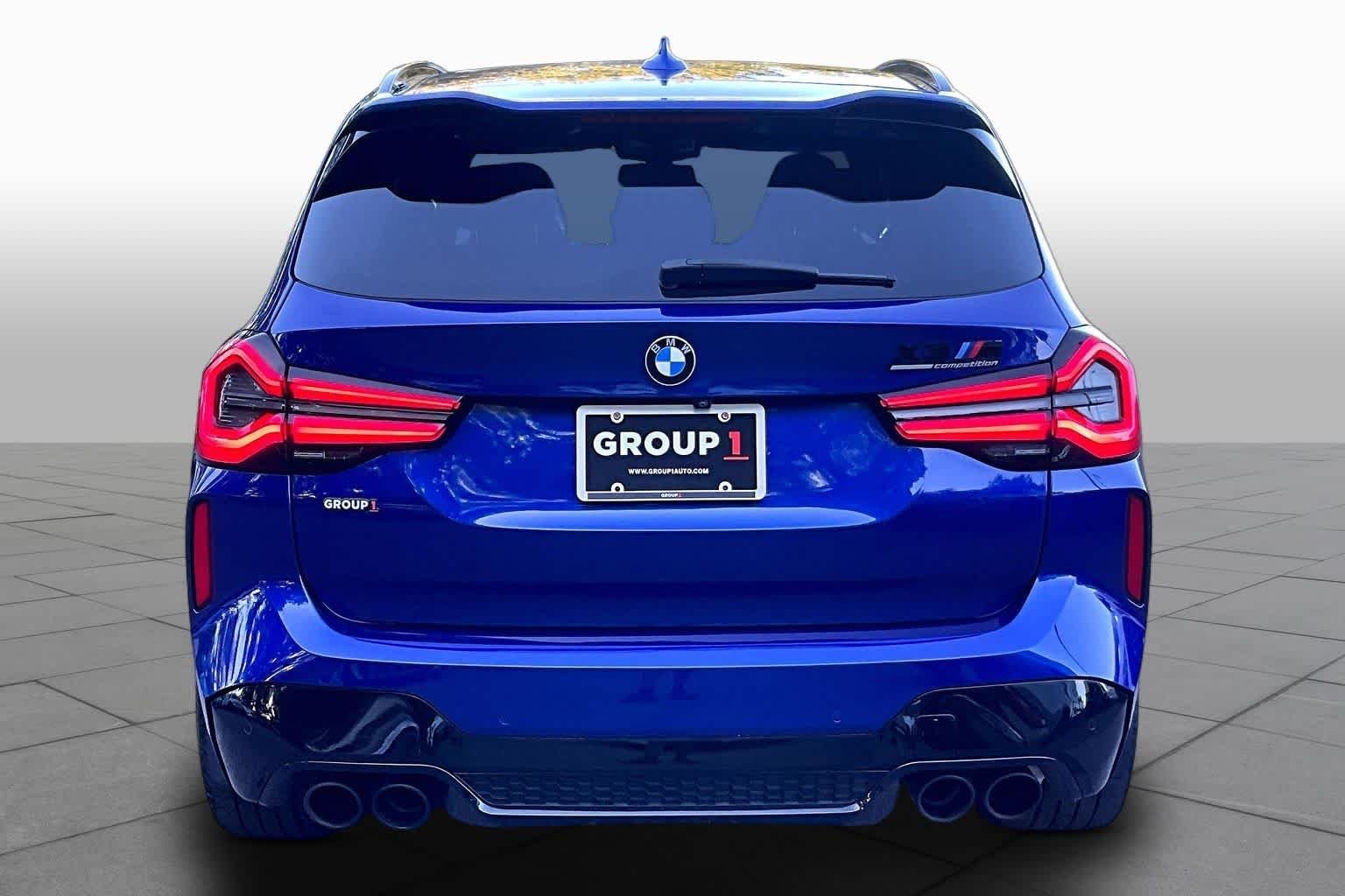 Used 2022 Marina Bay Blue Metallic BMW  image 5