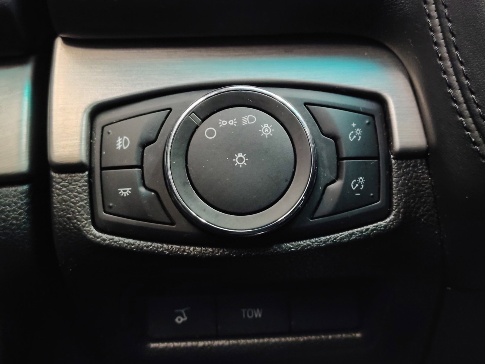 Used 2017 Blue Jeans Metallic Ford Platinum image 28