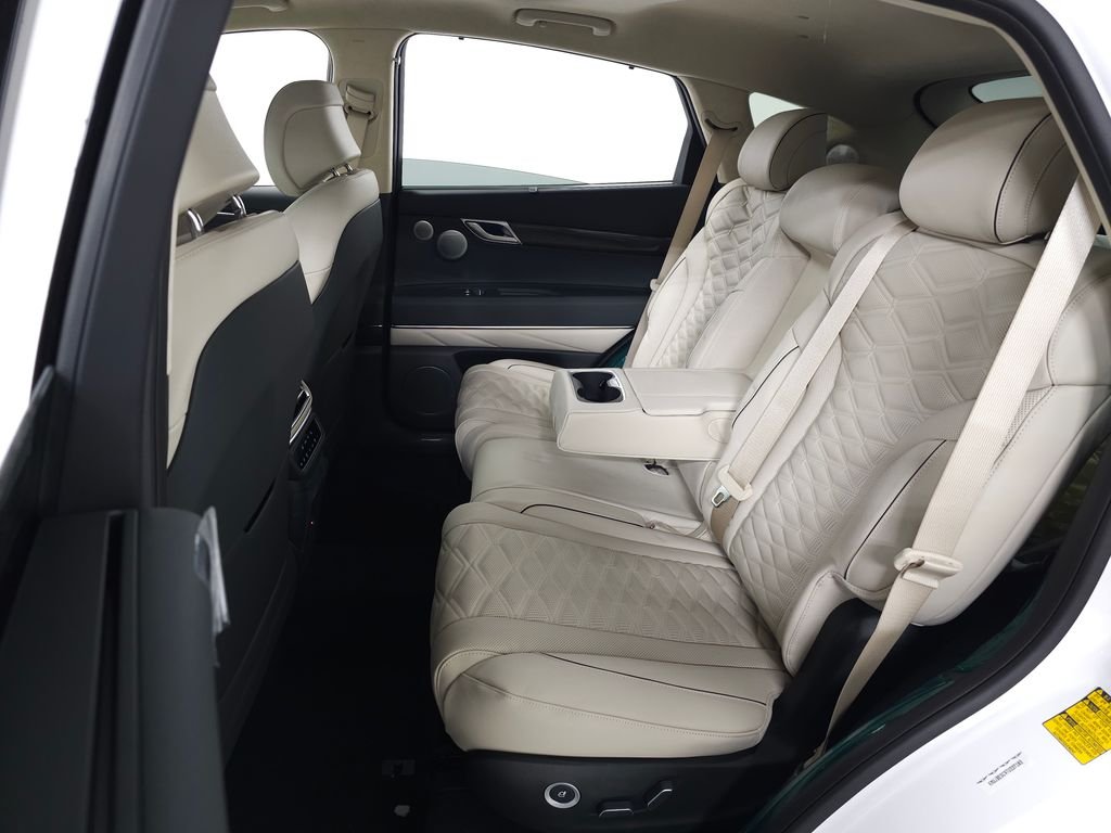 New 2026 White Genesis 3.5T E-SC MHEV image 34