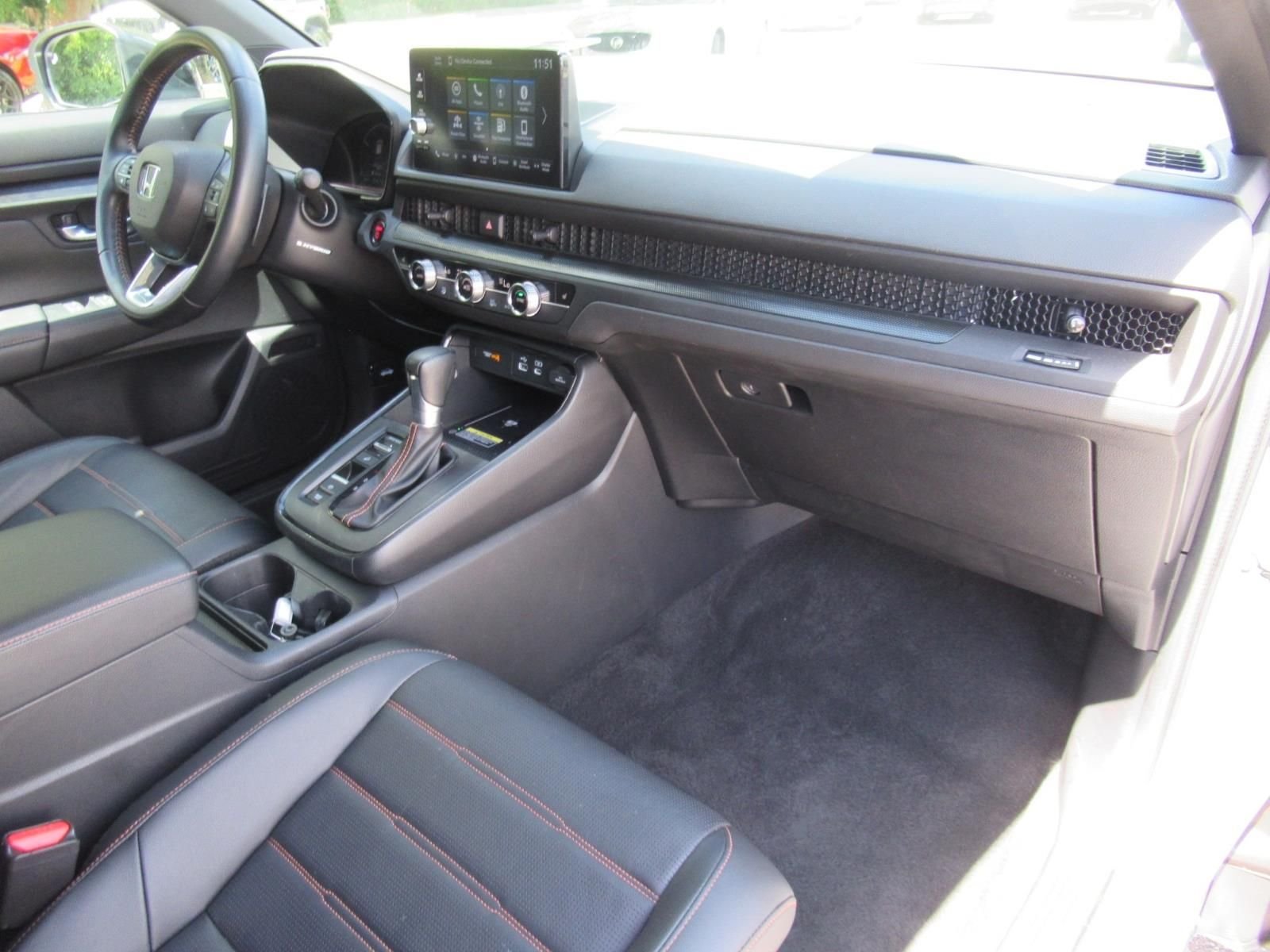 Used 2025 Silver Honda Sport-L image 11