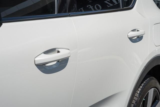 Used 2023 Crystal White Volvo Ultimate image 17
