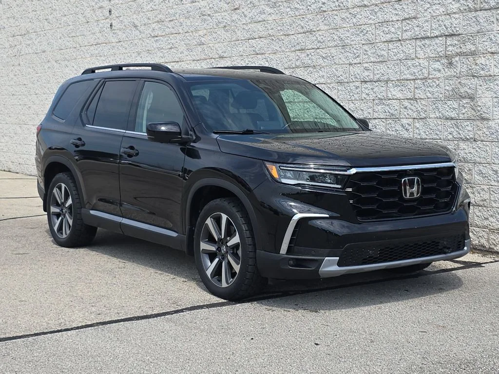 Used 2023  Honda Touring image 14