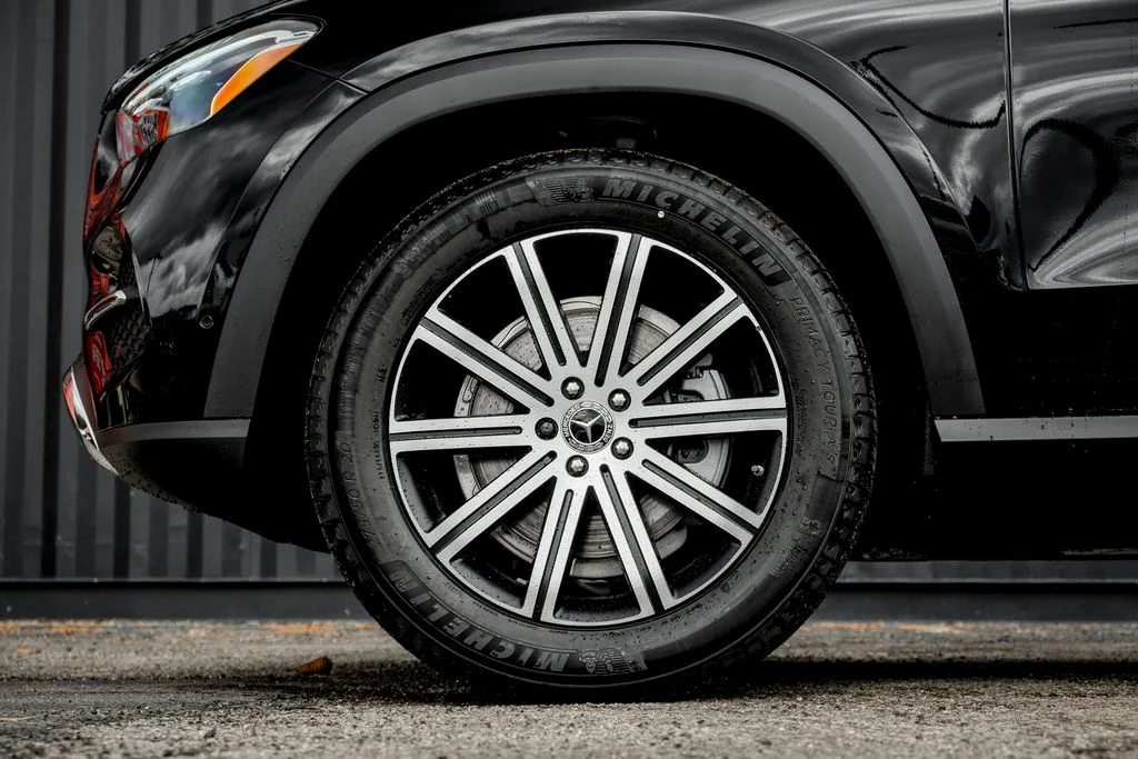 New 2026 Black Mercedes-Benz GLE 350 image 4