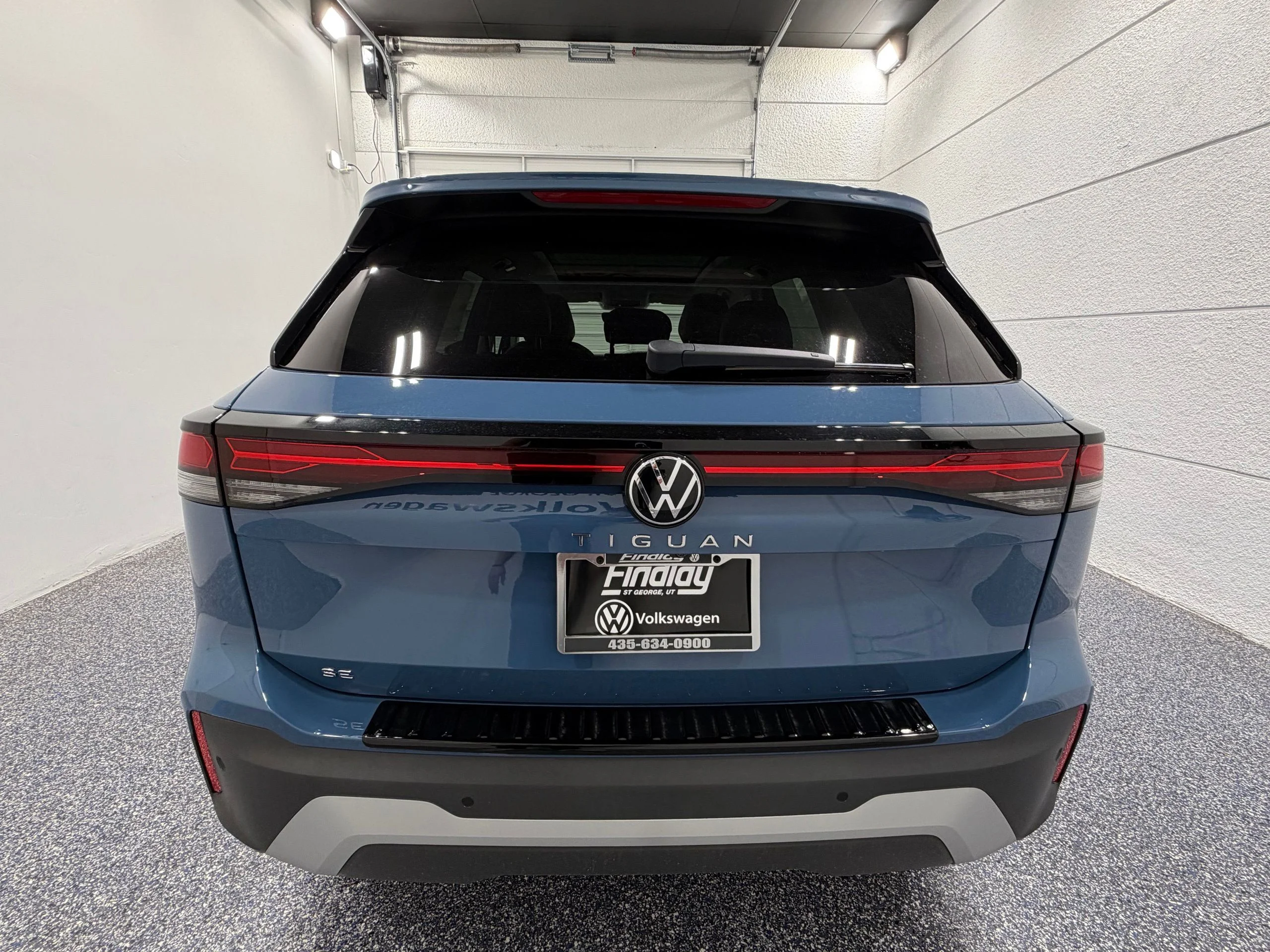 New 2026 Blue Volkswagen SE image 5