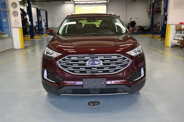 Used 2020 Red Ford SEL image 2