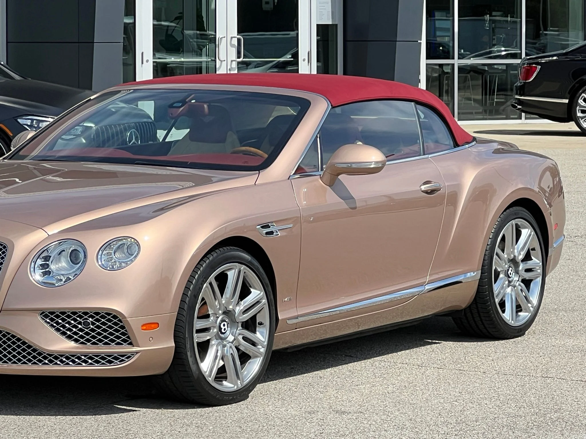 Used 2017 Gold Bentley W12 image 14