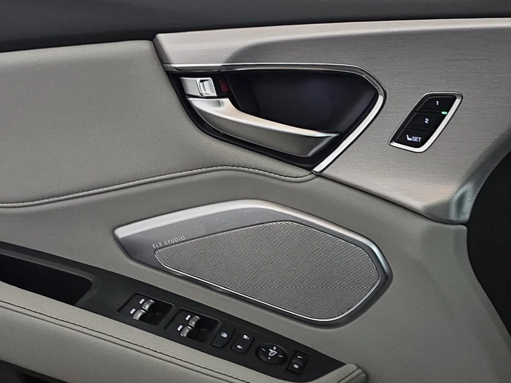 Used 2021  Acura Technology Package image 29