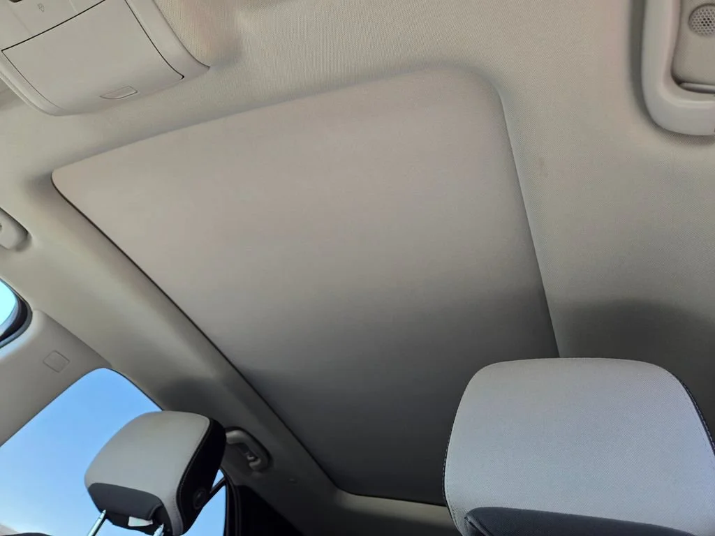 Used 2021 SILVER ICE METALLIC Chevrolet LT image 11