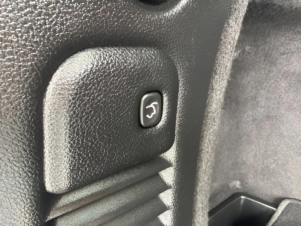 Used 2026 Black Dodge GT Premium HEMI V8 image 27