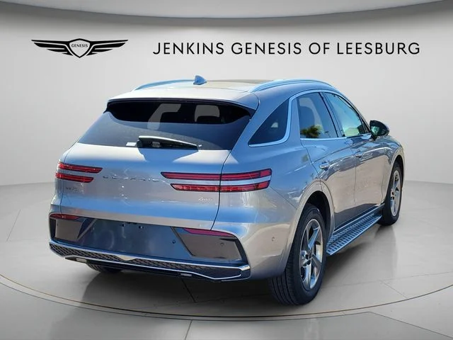 Used 2026 Silver Genesis 2.5T Advanced image 4