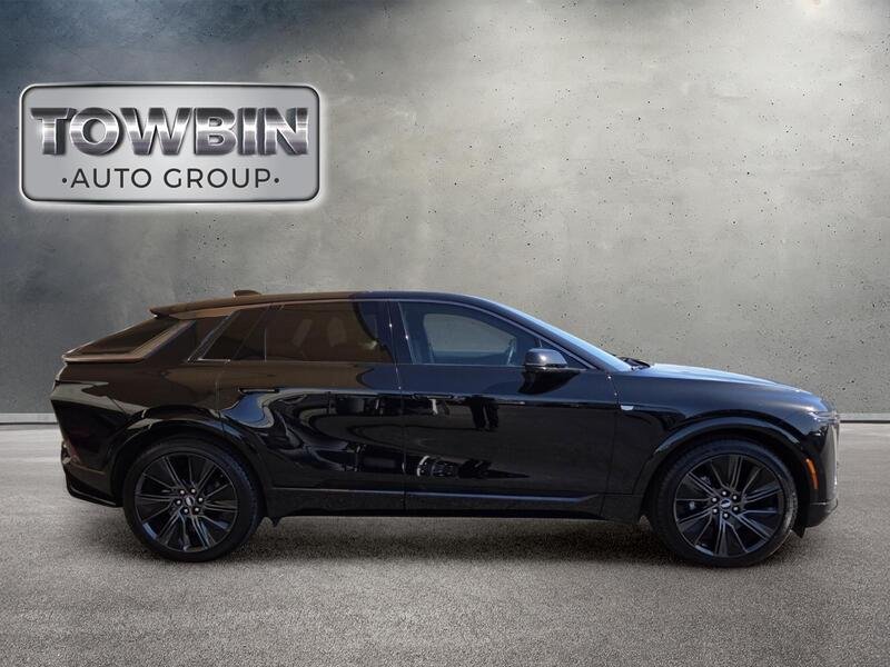 Used 2024 Black Cadillac Sport image 3