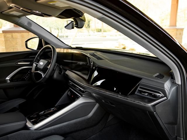 Used 2025 Mythos Black Metallic Audi 2.0T Premium Plus image 29
