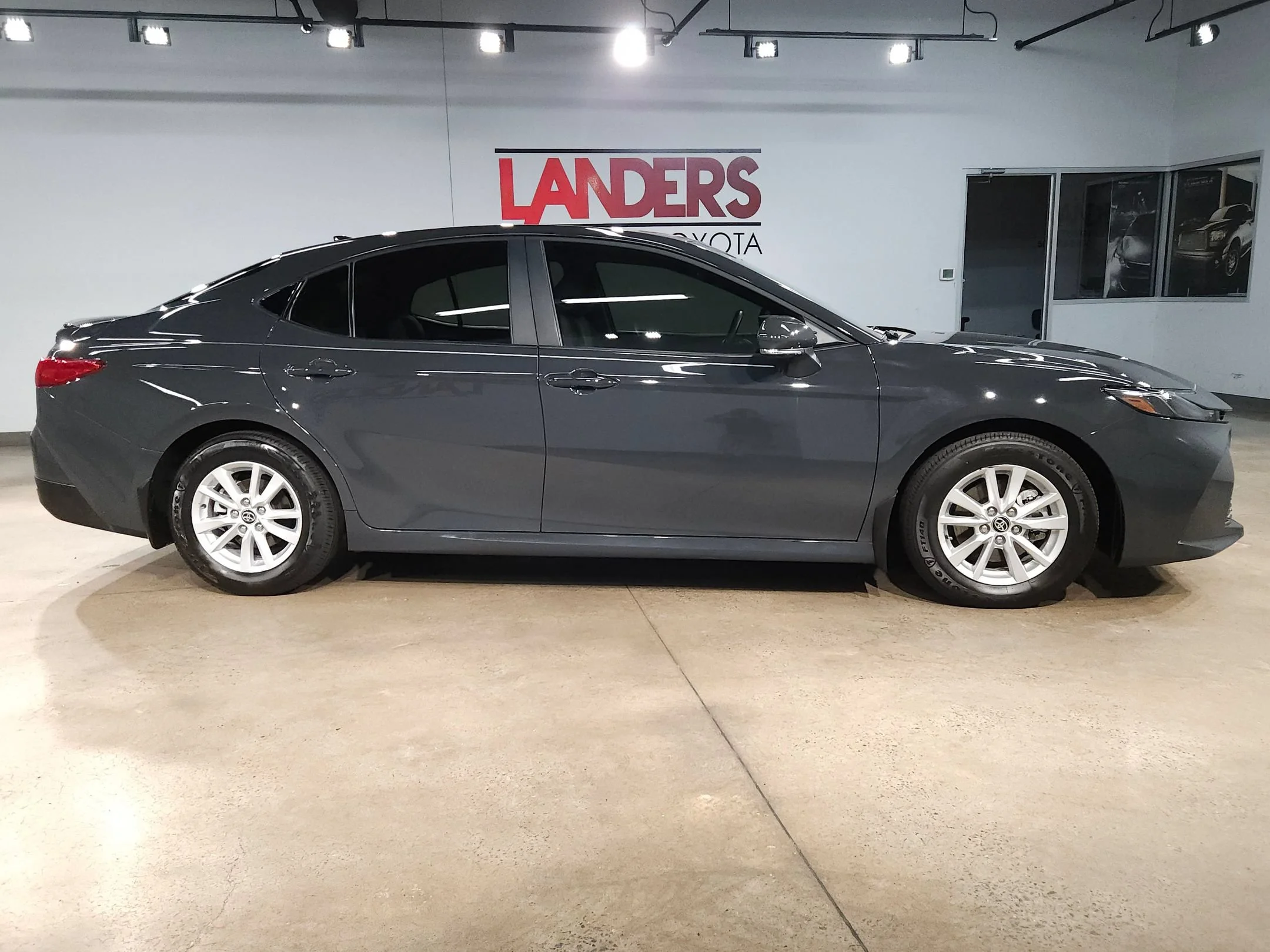 Used 2025 Underground Toyota LE image 8