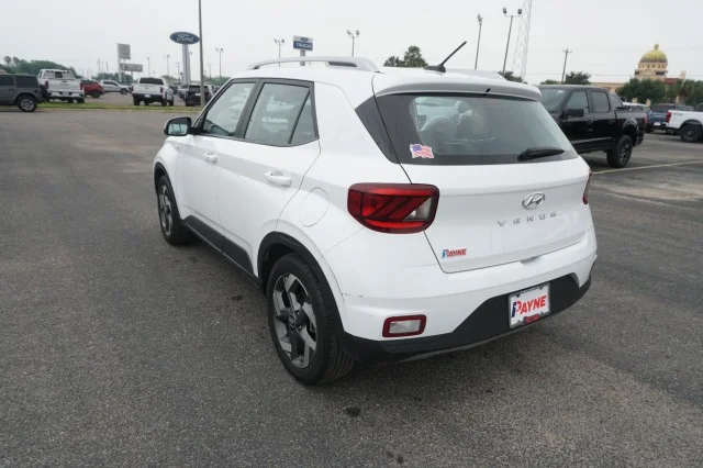 Used 2025 WHITE Hyundai SEL image 8