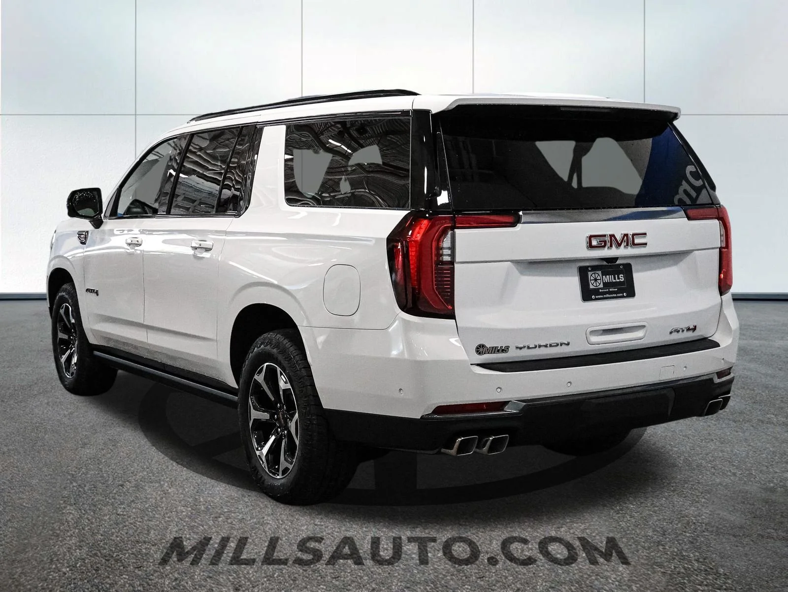 New 2026 White GMC AT4 image 5