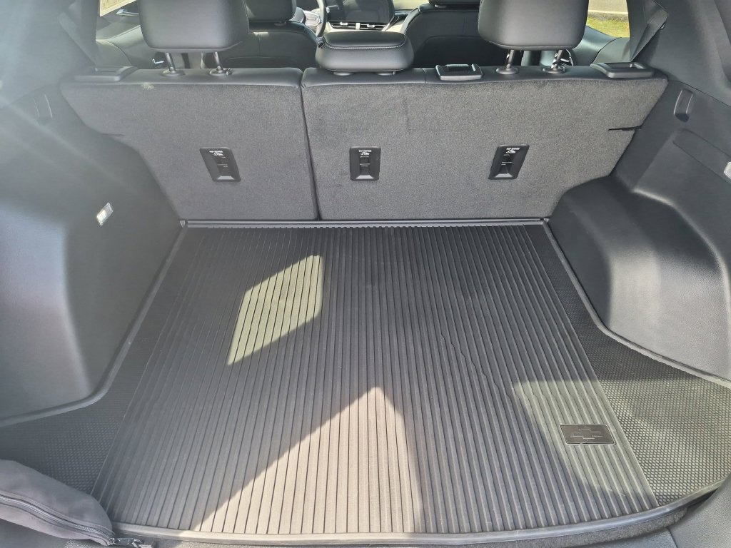 2027 Chevrolet Equinox LT - Photo 31