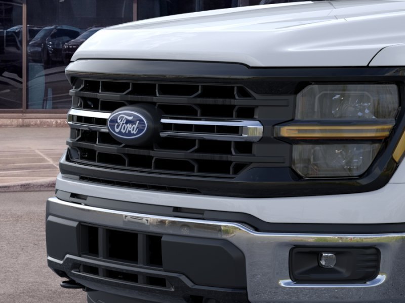 New 2026 Oxford White Ford XLT image 17