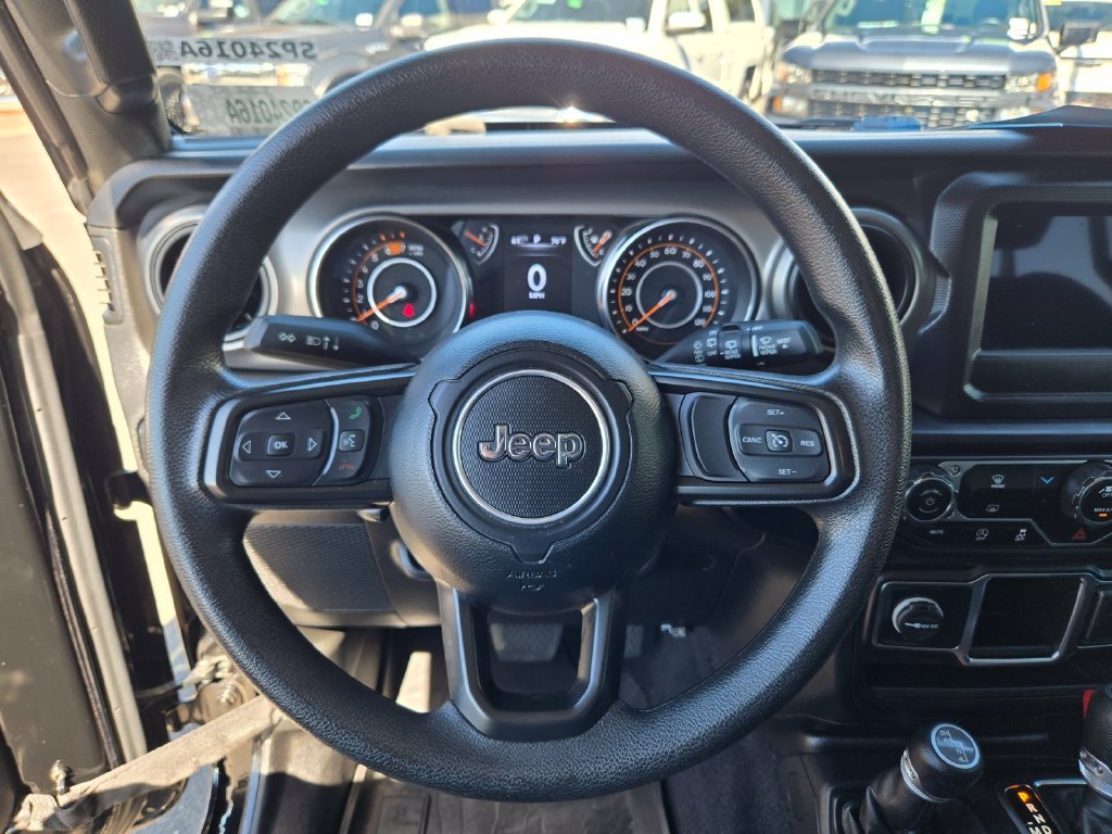 Used 2022 Black Jeep Unlimited Sport image 20