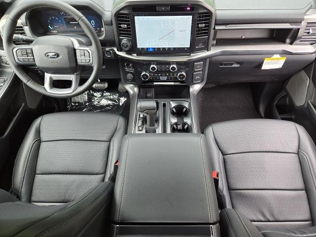 New 2026 Oxford White Ford Lariat® image 37
