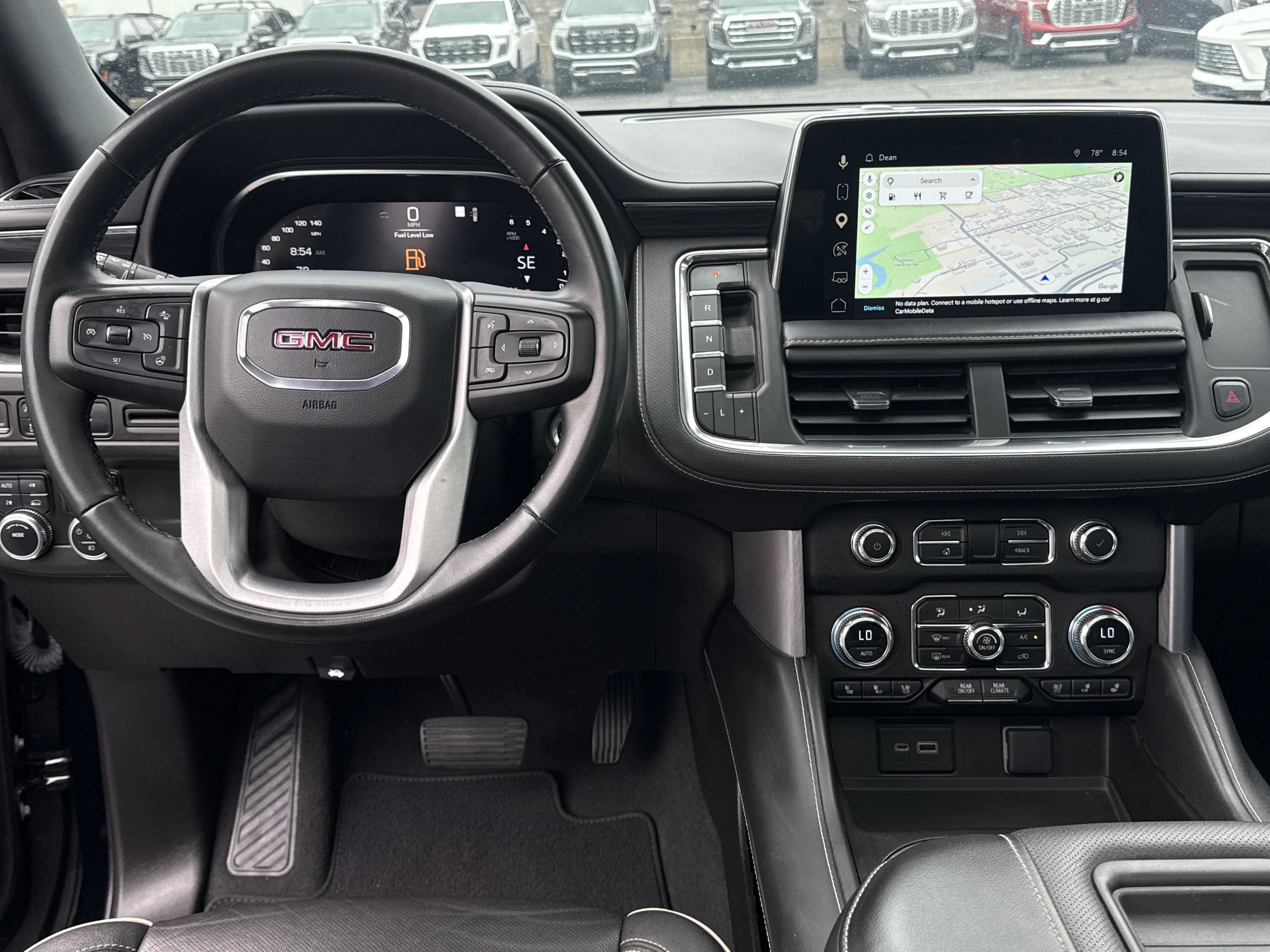 Used 2023 Onyx Black GMC SLT 4WD image 8