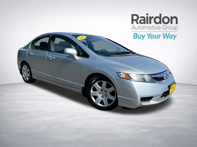 Used 2009 Alabaster Silver Metallic Honda LX image 1