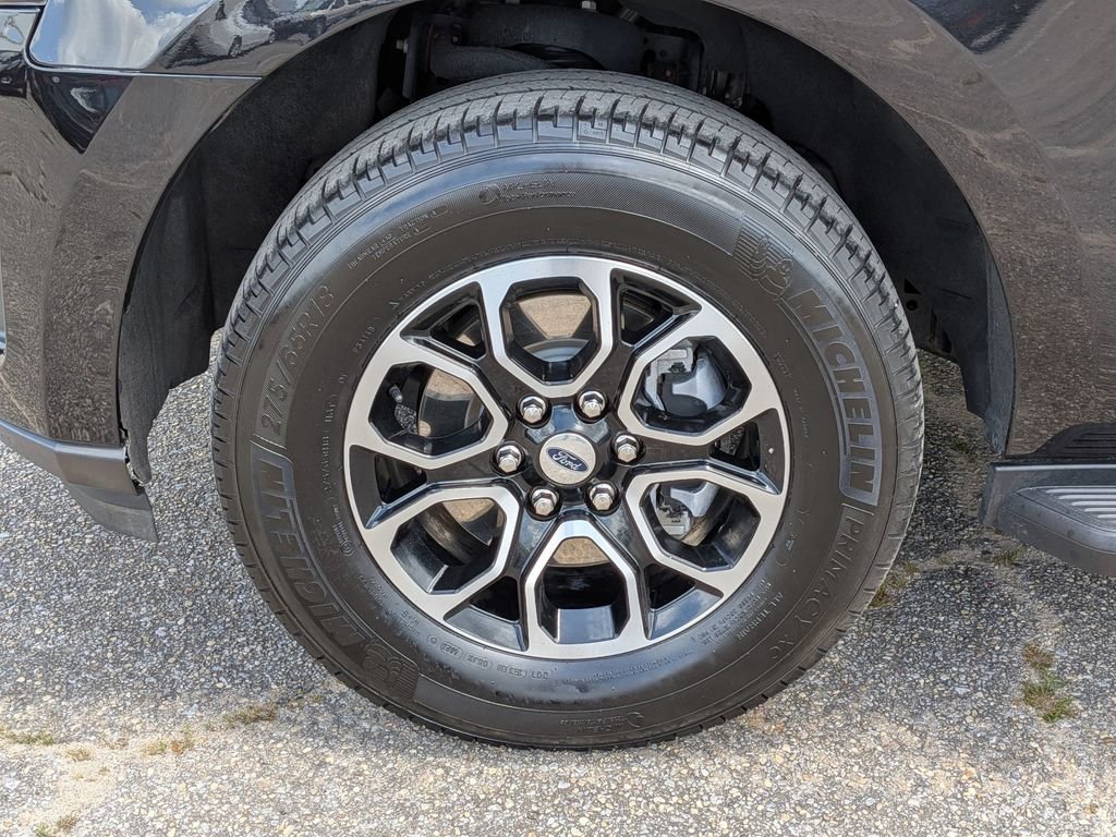 Used 2024 Black Ford XLT image 11