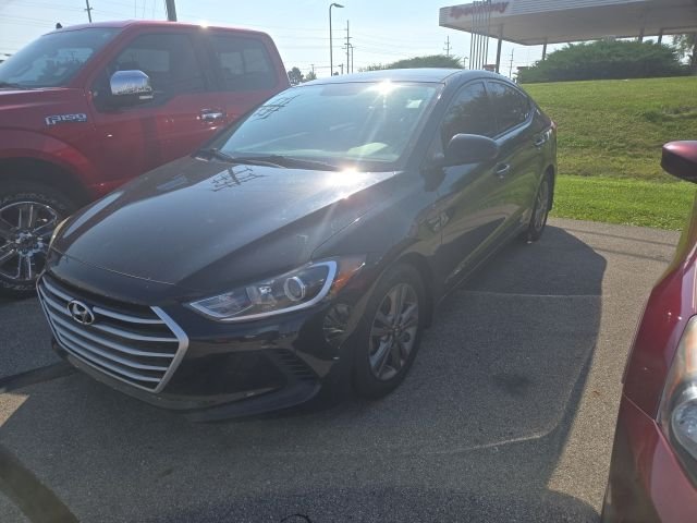Used 2018 Black Hyundai SEL image 2