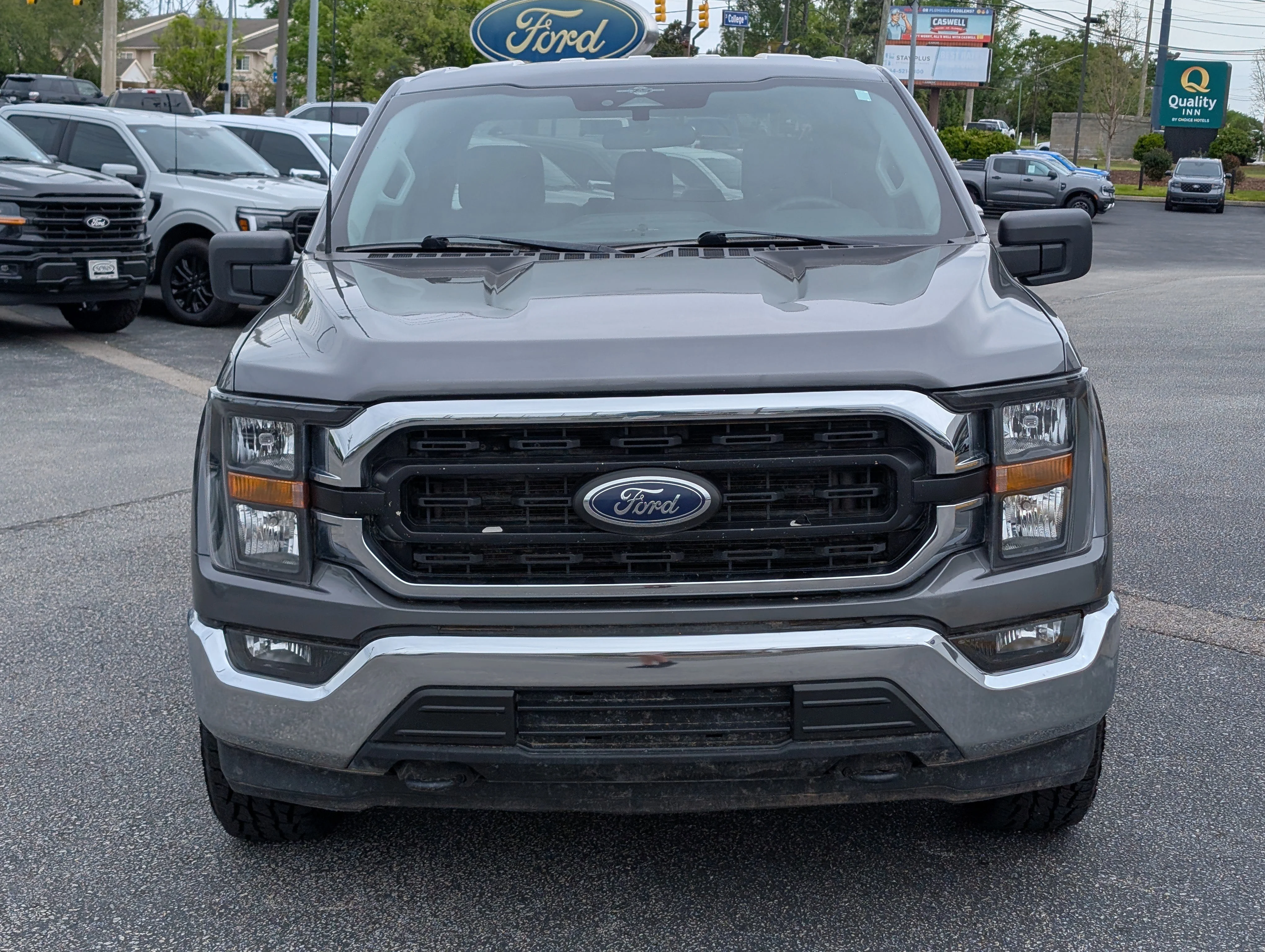 Used 2023 Gray Metallic Ford XLT image 3