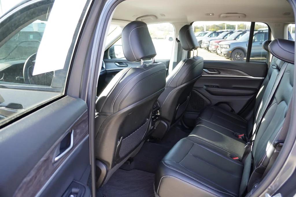 Certified Used 2023 Gray Jeep Limited image 16