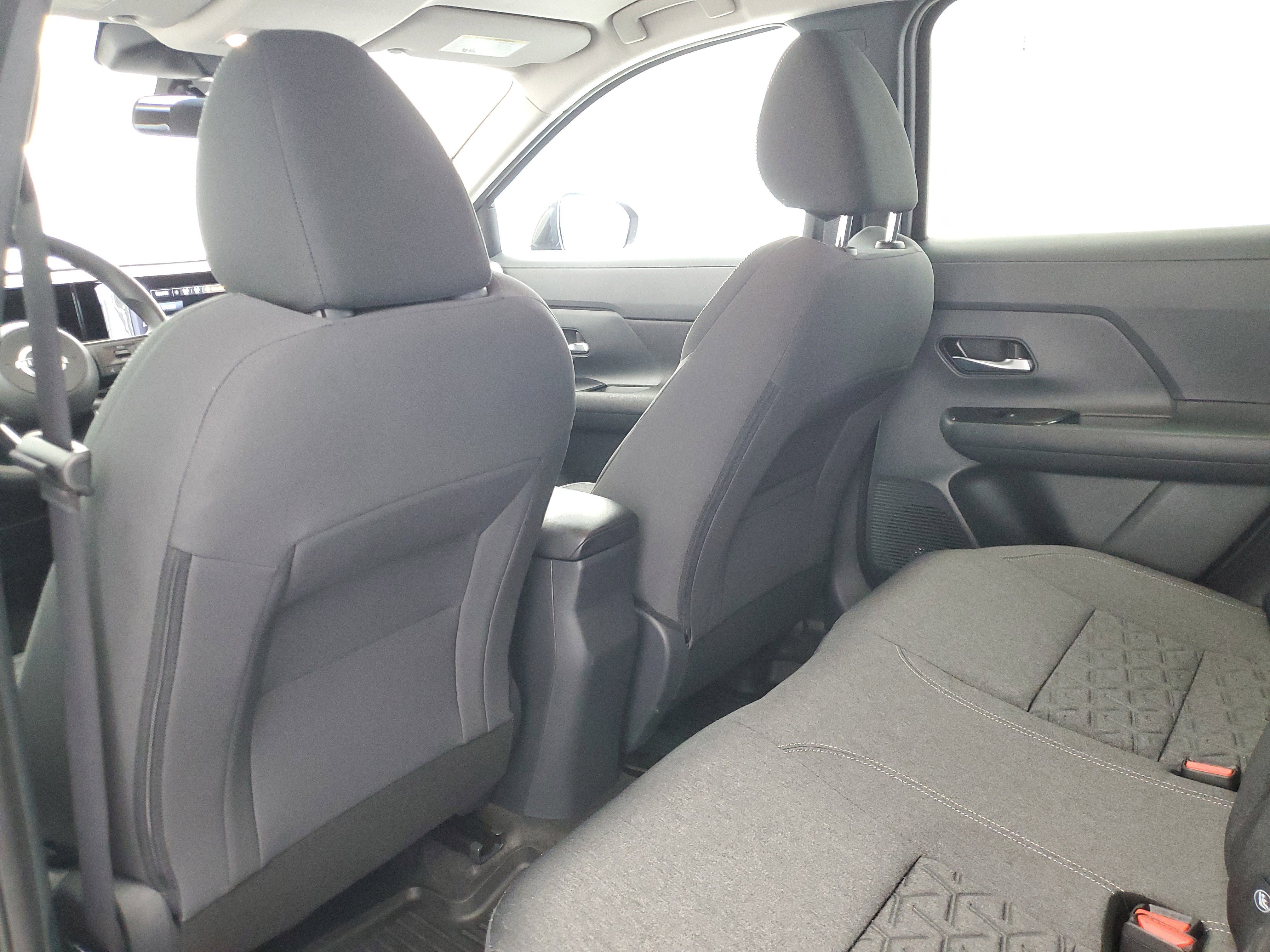 Used 2025 Super Black Nissan SV image 13
