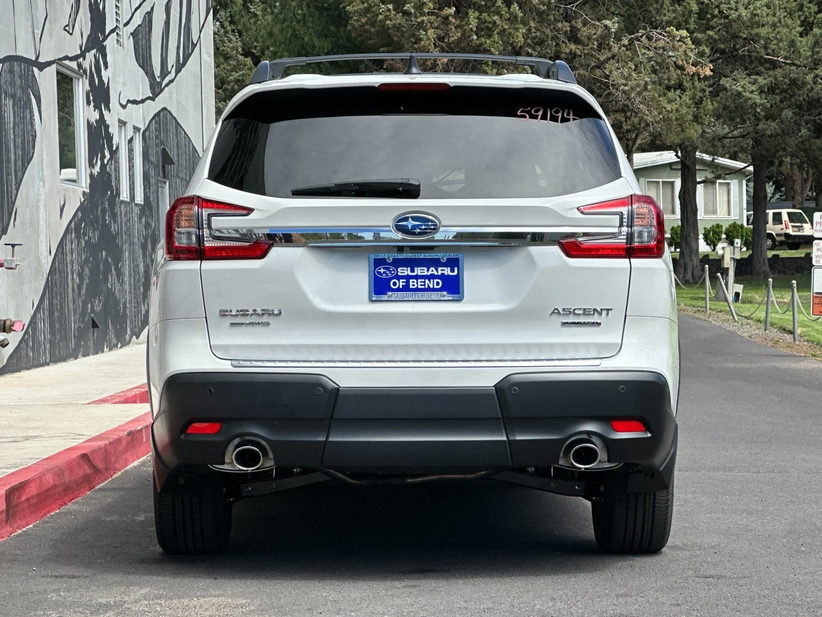 New 2026 CRYSTAL WHITE PEARL Subaru Limited 7-Passenger image 5